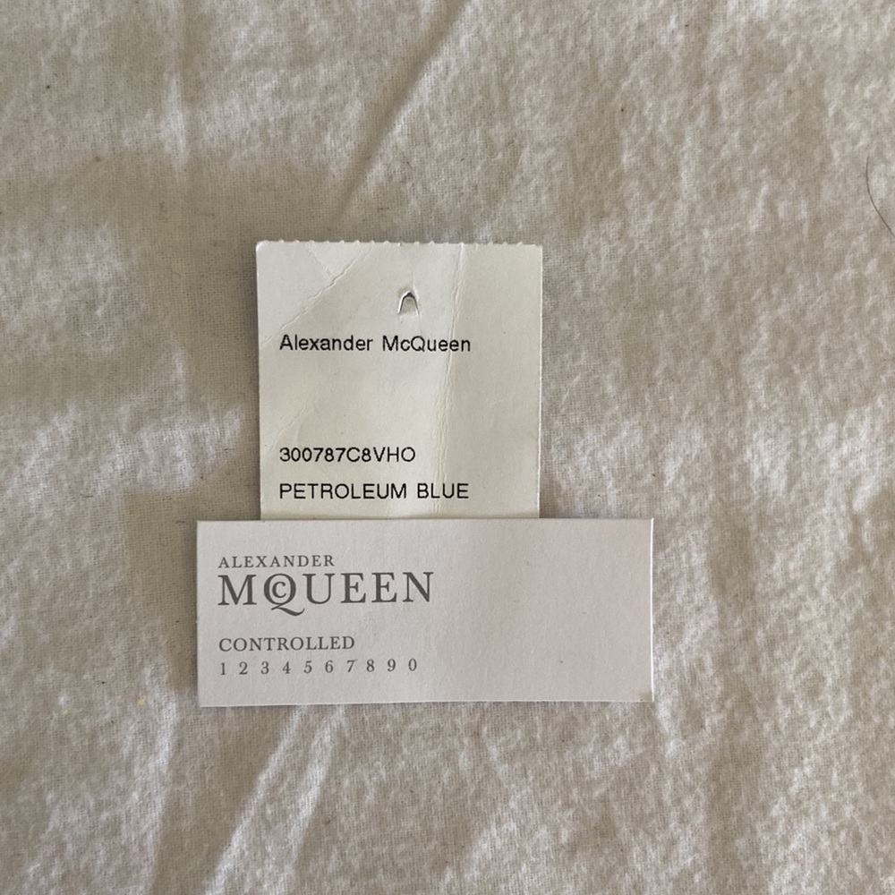 Alexander McQueen Petroleum Blue Suede De Manta Clutch - Picture 9 of 10
